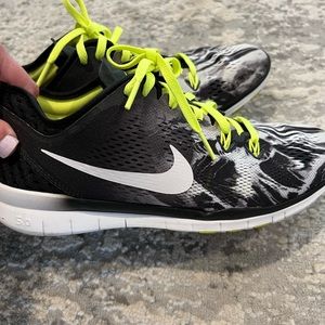 Nike Free 5.0 Sneakers
